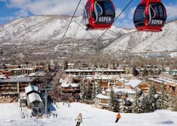 Ski resorts in Colorado: the best places for travelers