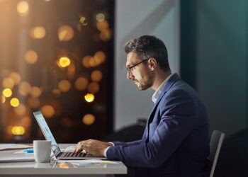 Renting a dedicated virtual server: main advantages of the service