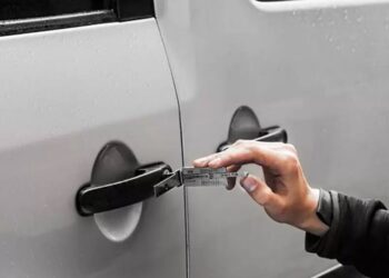 Professional solution to any problem with car locks