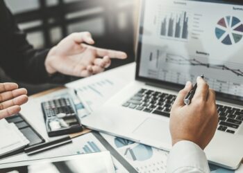 Freedom Finance offers beneficial services to a wide range of clients