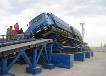 Enhance your grain handling efficiency with advanced truck dumpers