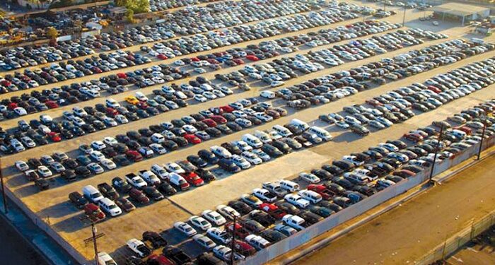 Difference between COPART and IAAI auto auctions: which one to choose