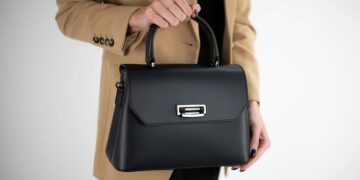 How to choose a bag for business style: rules and main stages